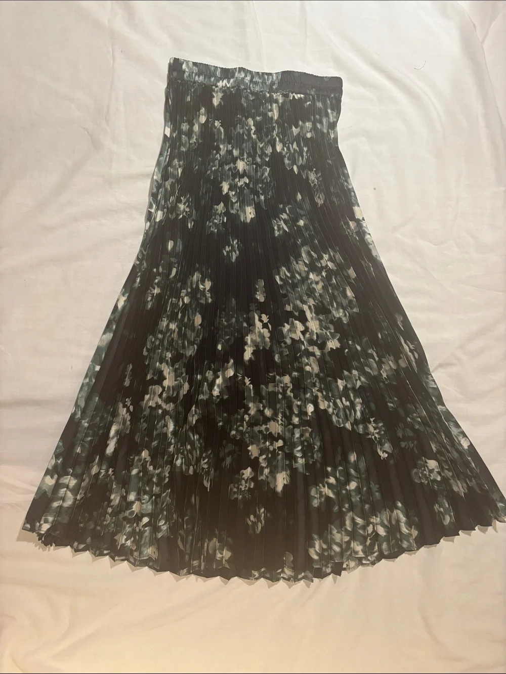 Scotch & Soda Black Pleated Midi Skirt with Teal & White Floral Print